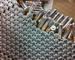 giant grid batteries