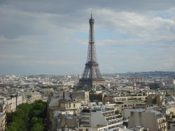 Eiffel tower renovation includes wind turbines